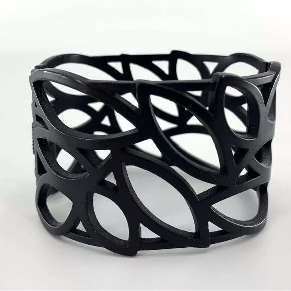 Black Rhinestone Encrusted Hollow Leaf Patterned Hinged Cuff Bracelet - Picture 6 of 14